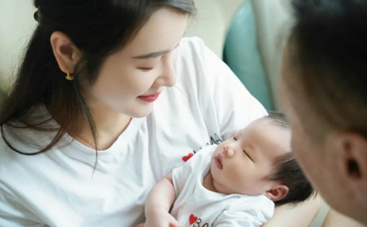 寶媽專訪:深圳月子中心五星服務標準讓我很安心1 寶媽專訪:深圳月子中心五星服務標準讓我很安心1