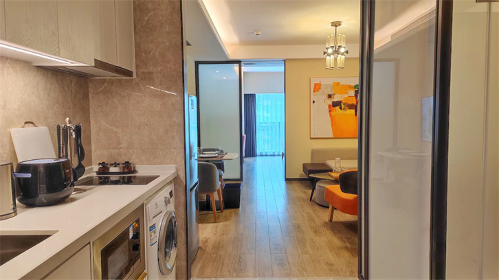 在家，請(qǐng)?jiān)律伦訒?huì)所坐月子，各有什么優(yōu)弊？